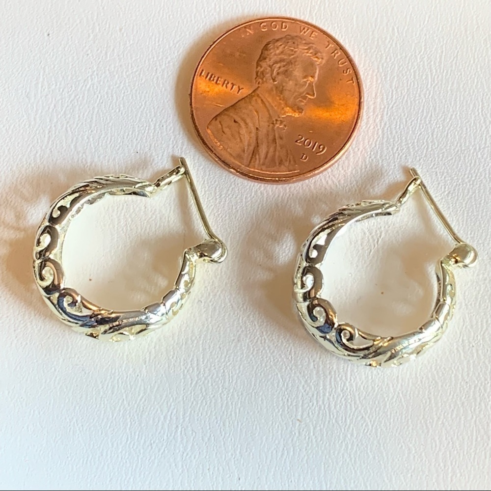 Filigree silver small hoop post earrings new classic minimalist silver plated - Picture 5 of 6